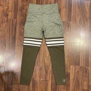 Olive green gym leggings